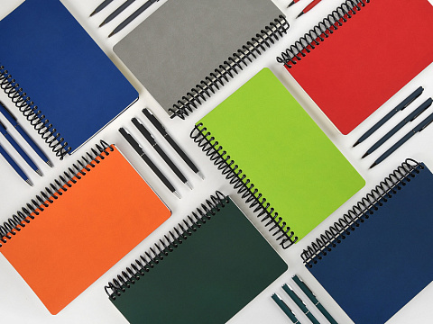 Ежедневник недатированный на спирали А5 Agenda, красный (Р) - рис 7.