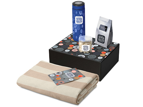 Подарочный набор Re:y. Warm с пледом, термосом и чаем