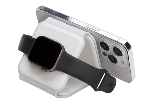 Беспроводное зарядное устройство 3-в-1 Road, 15 Вт, белый - рис 7.