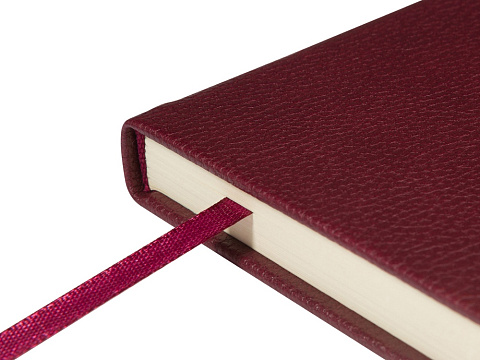 Ежедневник А5 датированный Megapolis Loft на 2026, бордовый - рис 3.