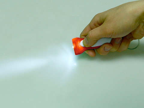 Брелок-фонарик Каяма, оранжевый/белый - рис 2.